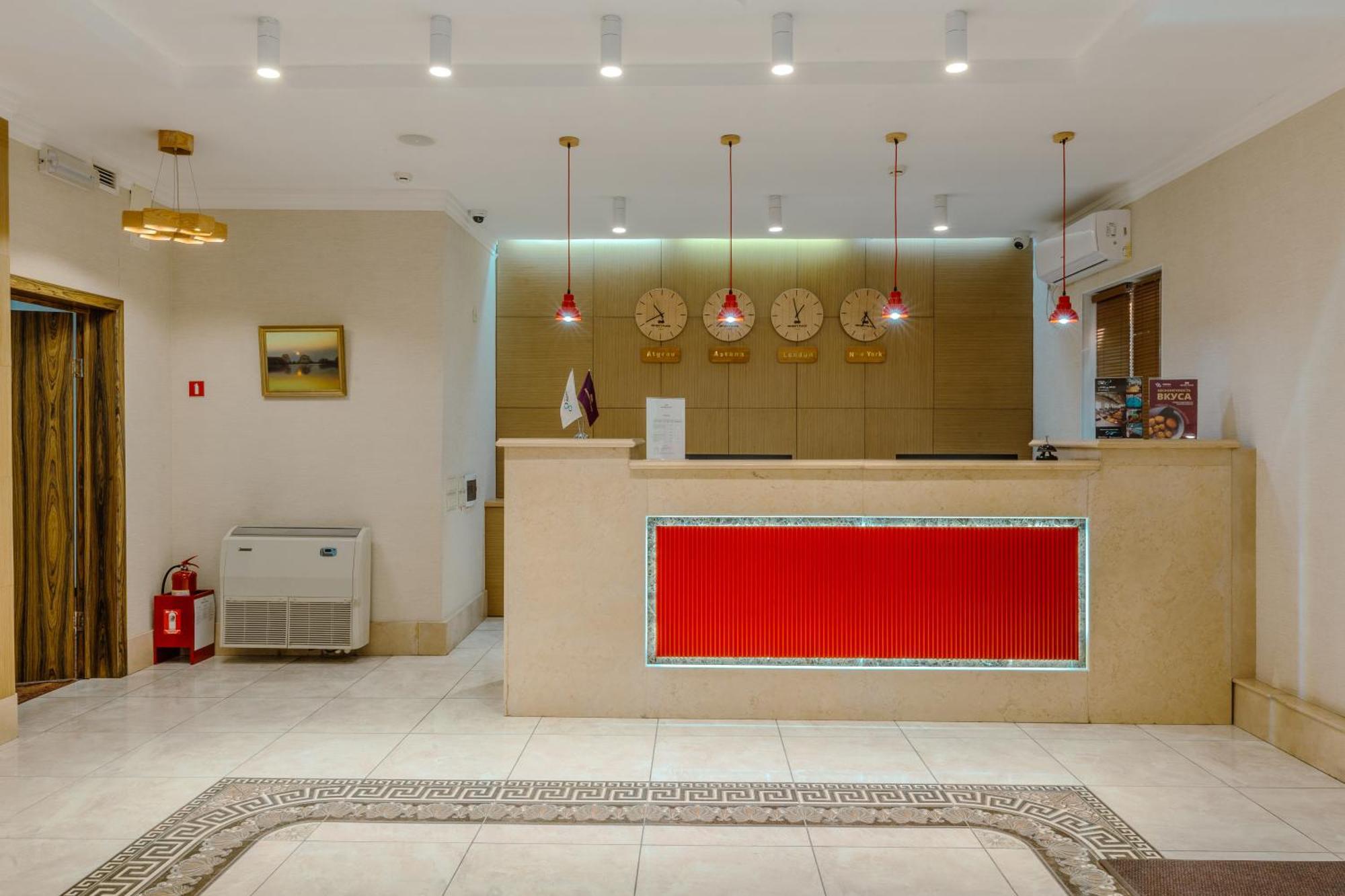 Infinity Plaza Hotel Atyrau Exterior photo